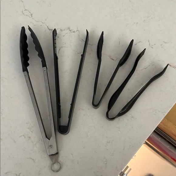 Black Stainless Steel and plastic Kitchen Tongs Set - Picture 1 of 3